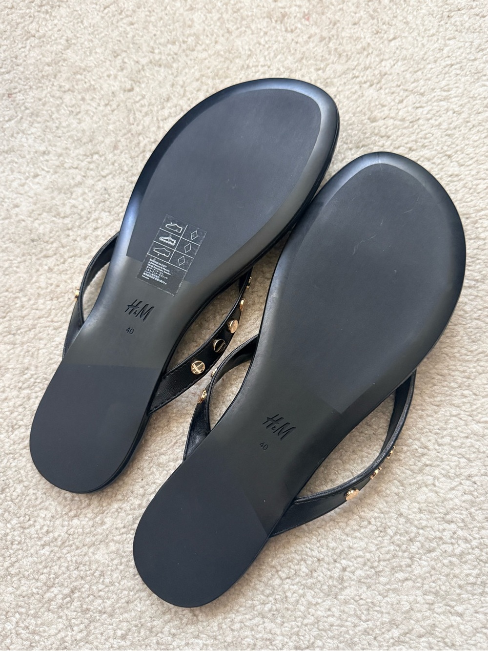 H&M slides…. - Picture 2 of 5
